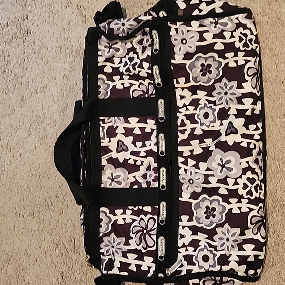 Hawaii EXCLUSIVE Lesportsac Weekender Travel Bag - Picture 1 of 8